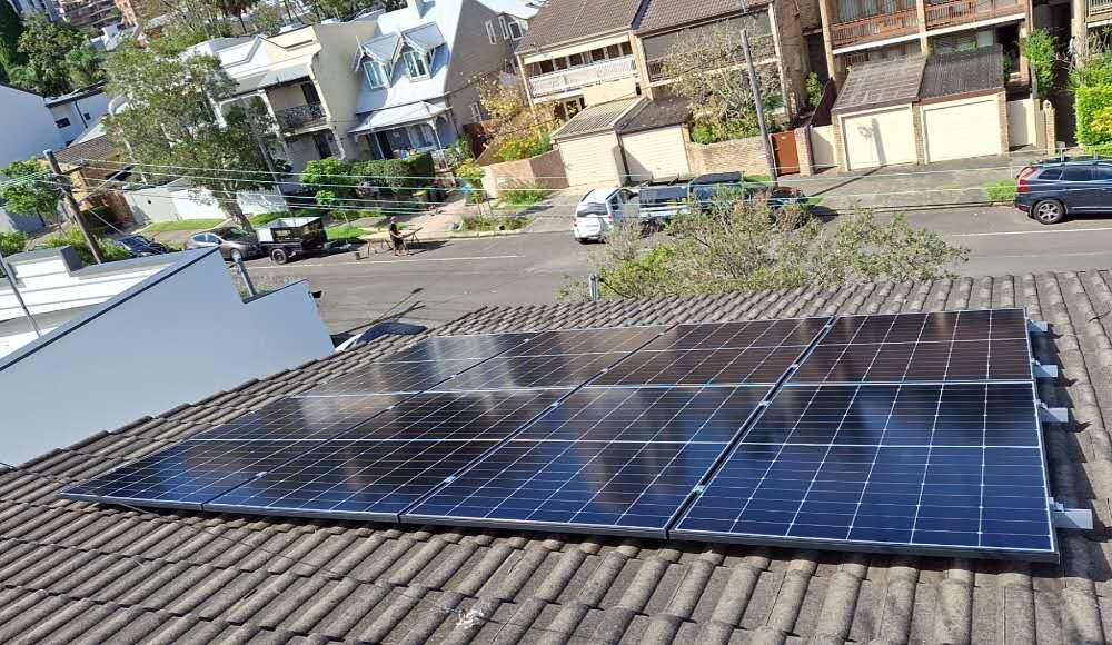 Additional view of ☀️🌊 10kW Longi BC Panel System Installed in Bondi Beach! 🏄‍♂️⚡